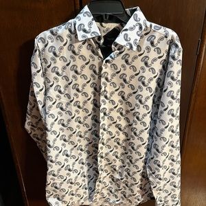 Silverstone modern fit men’s shirt. Size large